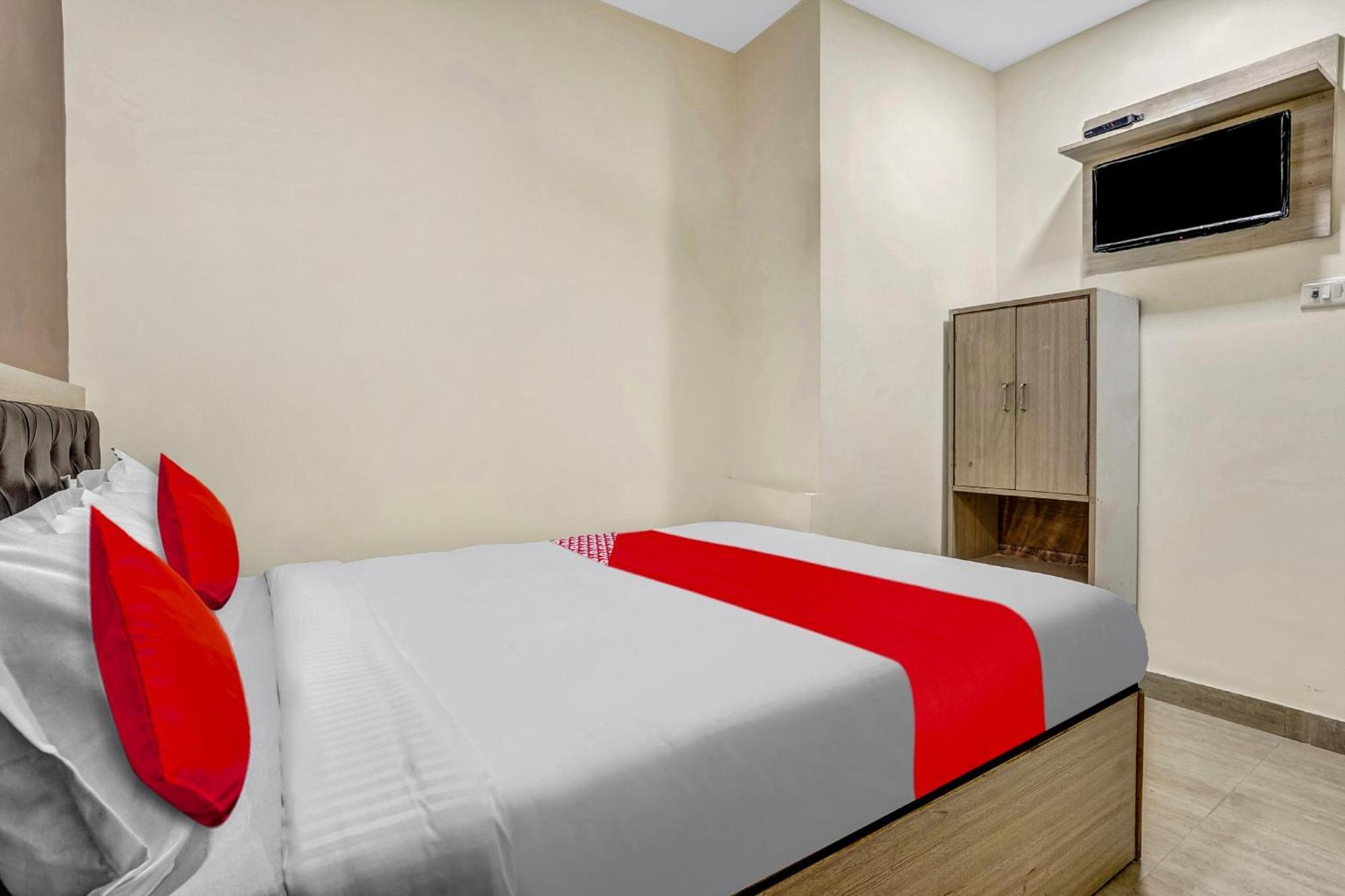 Hotel O Relax Palace Mumbai Exteriör bild