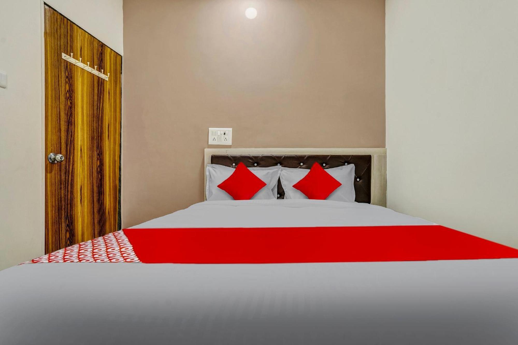 Hotel O Relax Palace Mumbai Exteriör bild