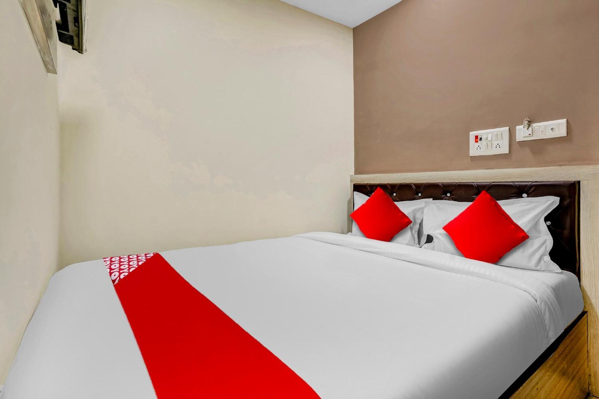 Hotel O Relax Palace Mumbai Exteriör bild
